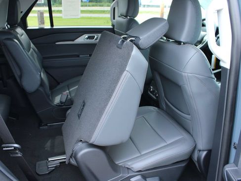 New 2026 Ford Explorer Active w/ Active Comfort Package AWD/4WD image 19