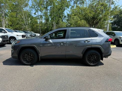Used 2024 Toyota RAV4 XLE FWD image 2