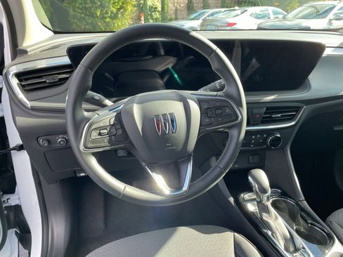 Used 2025 Buick Encore GX Preferred image 28