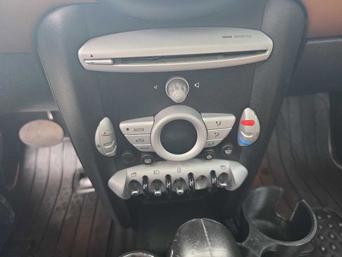 Used 2010 MINI Cooper Hardtop image 17