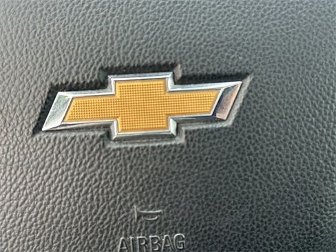 Used 2020 Chevrolet Traverse LT w/ LT Premium Package image 11