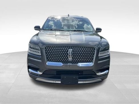 Used 2018 Lincoln Navigator Select AWD/4WD image 2