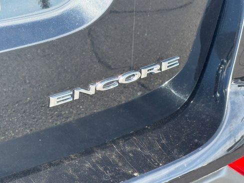 Used 2021 Buick Encore Preferred FWD image 30
