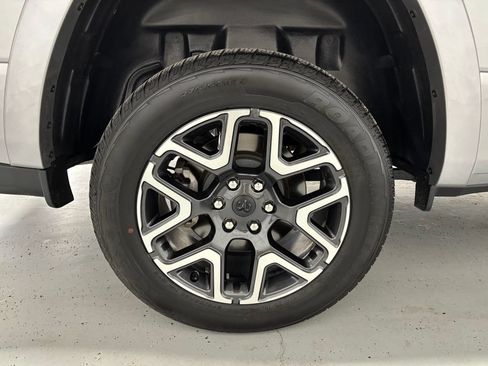 Used 2025 RAM 1500 Laramie AWD/4WD image 65