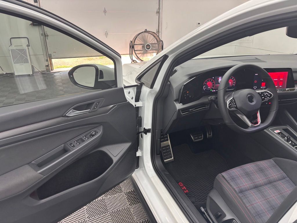 Used 2022 Volkswagen GTI SE w/ Black Wheel Package FWD image 14