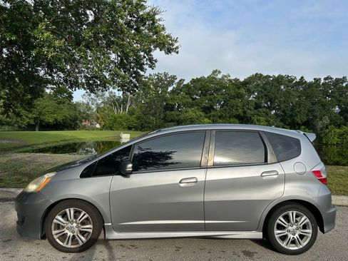 Used 2010 Honda Fit Sport image 3