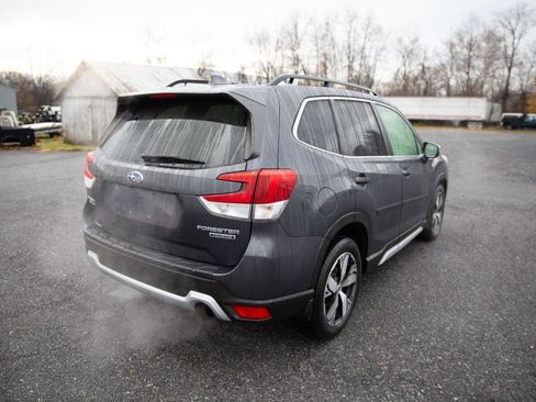 Used 2020 Subaru Forester Touring image 3