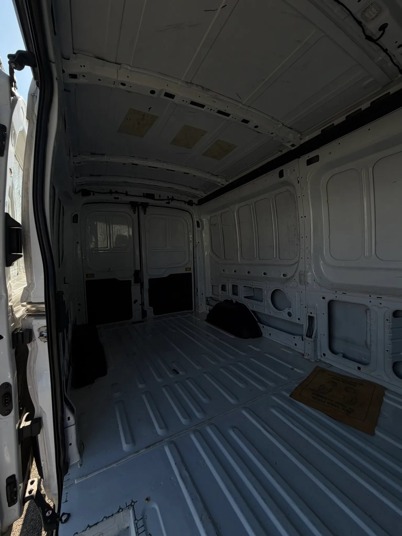 Used 2023 Ford Transit 250 Medium Roof RWD image 23
