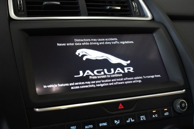 Used 2020 Jaguar E-PACE SE AWD/4WD image 33