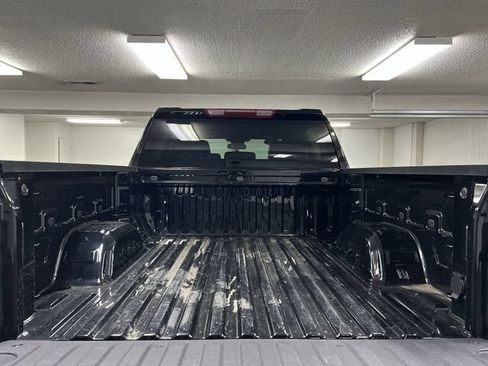 Certified 2026 GMC Sierra 1500 SLT AWD/4WD image 25