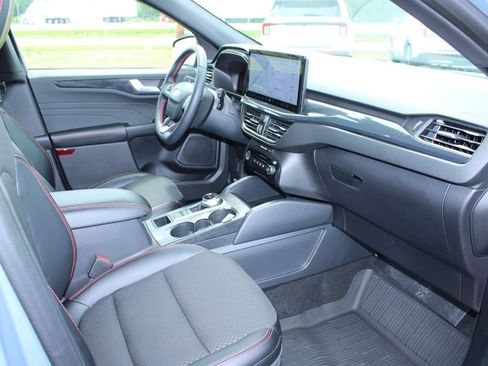 Used 2024 Ford Escape ST-Line w/ Tech Pack #1 AWD/4WD image 28