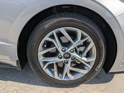 Certified 2023 Hyundai Sonata SEL w/ Convenience Package image 9