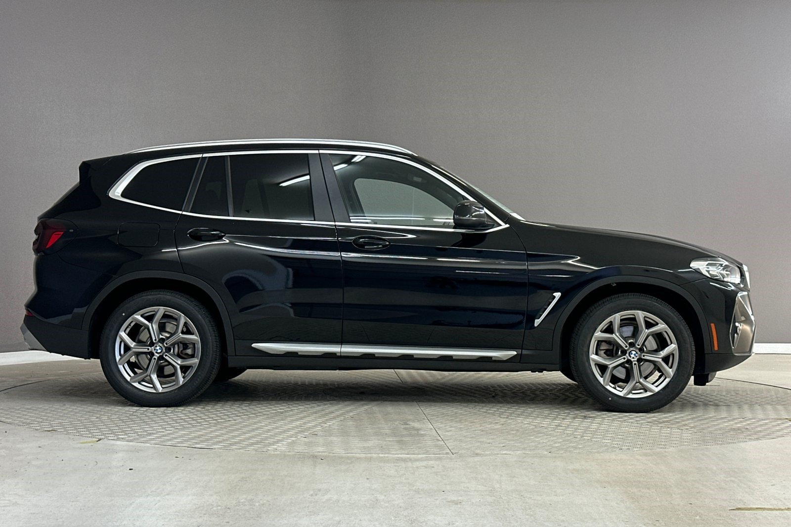 Certified 2024 BMW X3 sDrive30i w/ Convenience Package w/ZPA RWD image 8