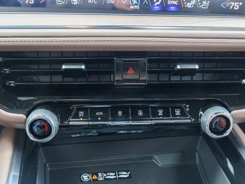 New 2026 Chevrolet Suburban High Country image 28