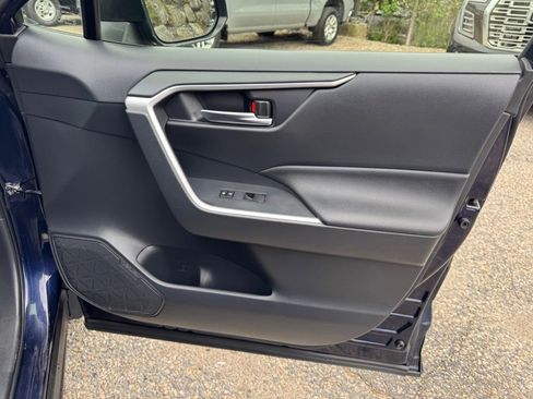 Used 2019 Toyota RAV4 XLE w/ All Weather Liner Package AWD/4WD image 15