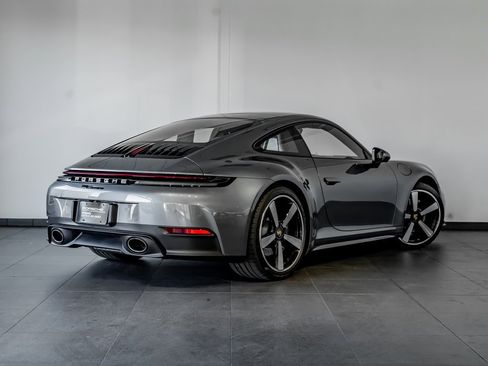 Certified 2025 Porsche 911 Carrera image 7