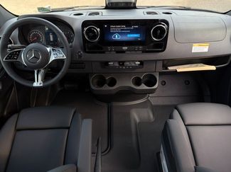 New 2025 Mercedes-Benz Sprinter 2500 video 2
