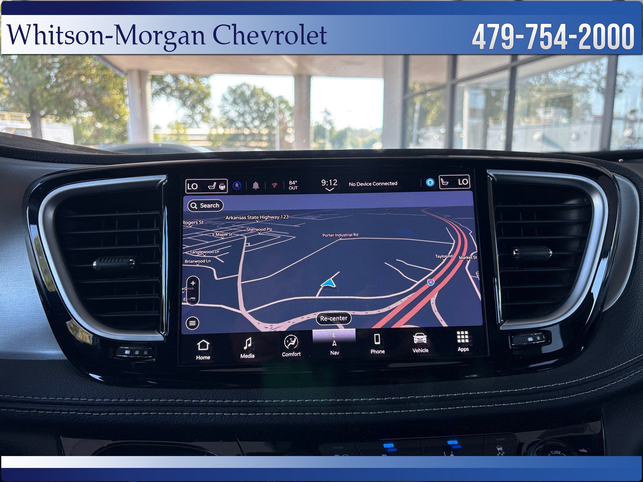 Used 2024 Chrysler Pacifica Premium FWD image 29