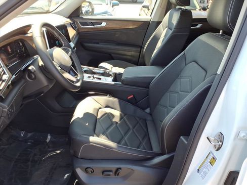 New 2026 Volkswagen Atlas SE image 13