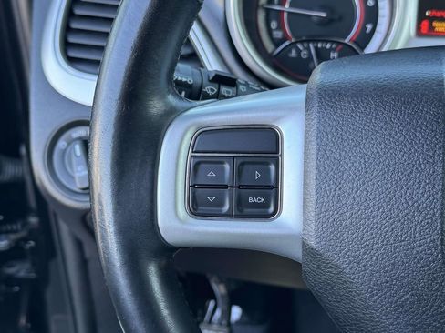 Used 2019 Dodge Journey SE w/ Premium Group image 22