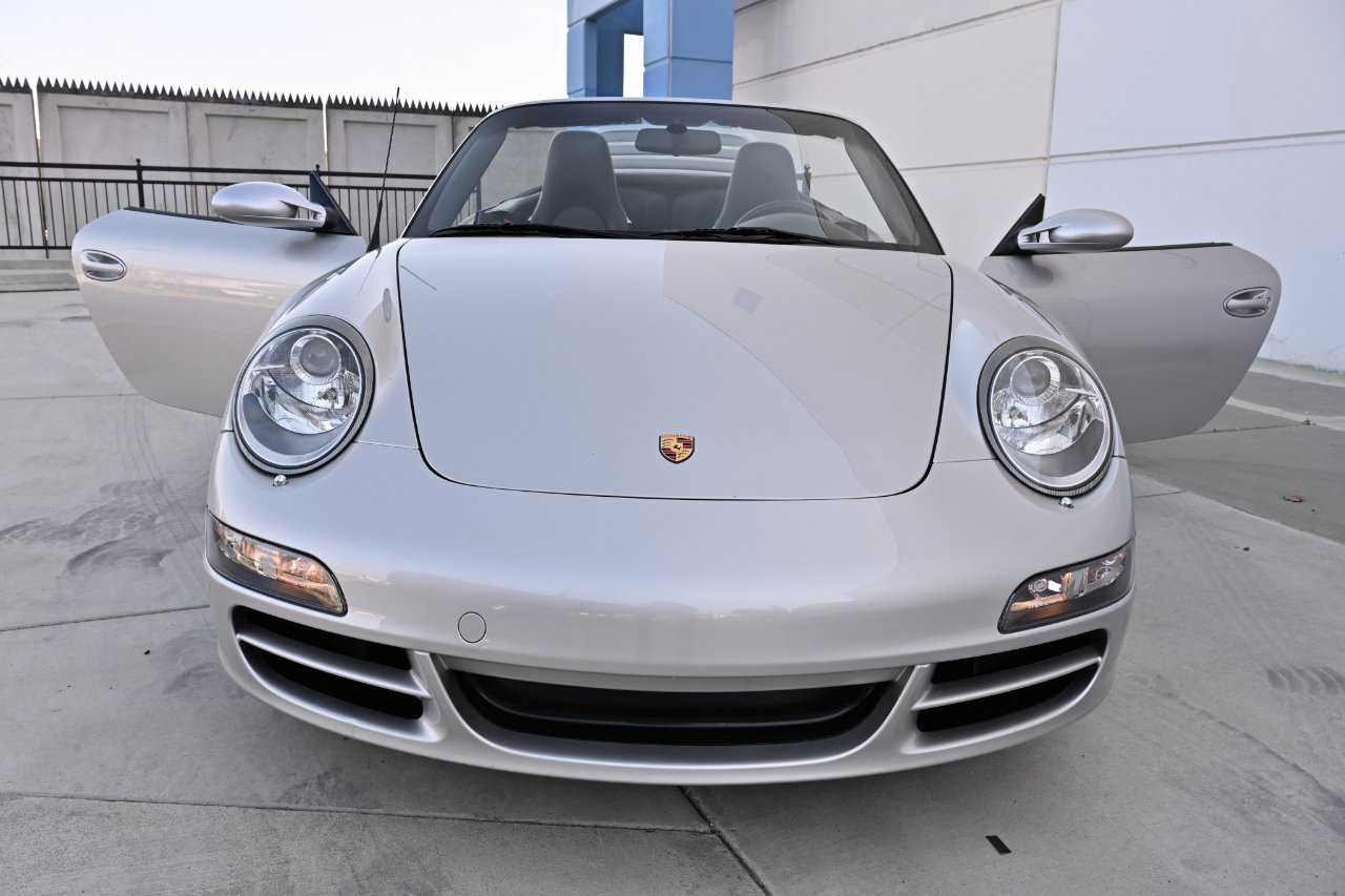 Used 2005 Porsche 911 Carrera S RWD image 38