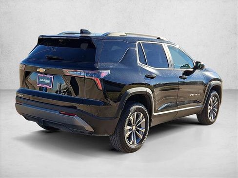 Used 2025 Chevrolet Equinox LT w/ Convenience Package II image 5