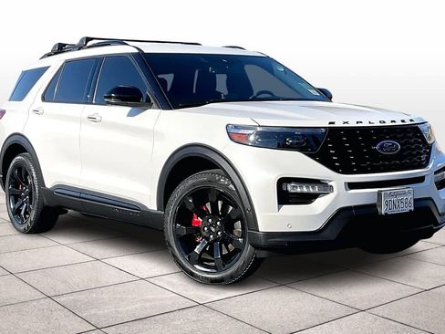 Used 2020 Ford Explorer ST w/ ST Street Pack image 2