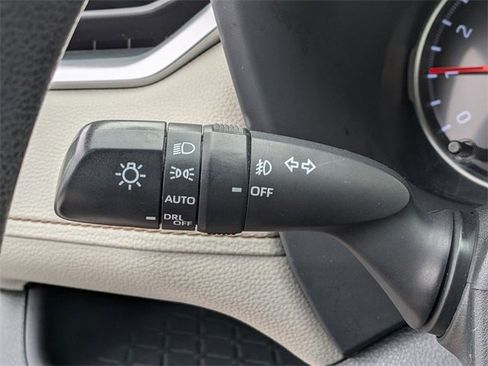 Used 2019 Toyota RAV4 XLE image 22
