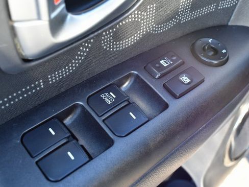 Used 2013 Kia Soul + w/ Audio Pkg image 11