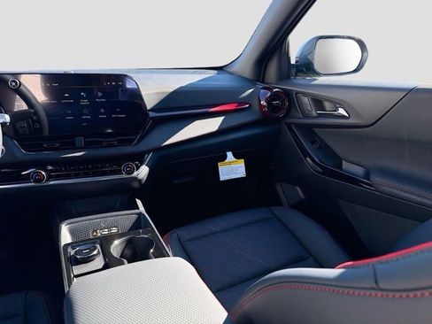 New 2026 Chevrolet Equinox RS w/ LPO, Floor Liner Package image 11