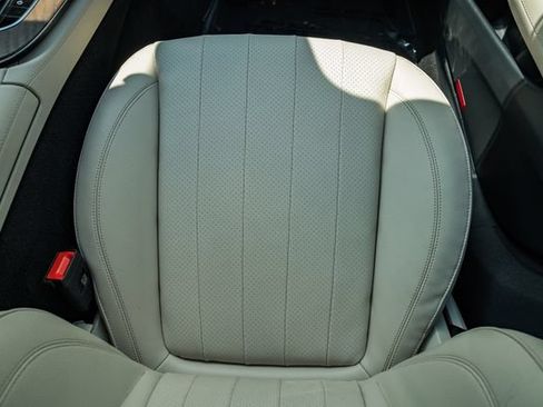 Used 2023 Mercedes-Benz E 350 4MATIC Sedan image 31