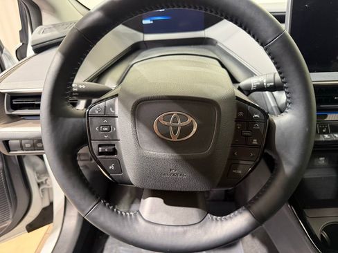 Used 2025 Toyota Prius XLE AWD/4WD image 21