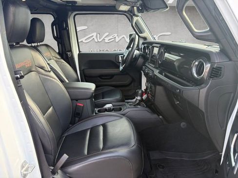 Used 2022 Jeep Wrangler Unlimited Rubicon w/ Xtreme Recon 35" Tire Package image 24