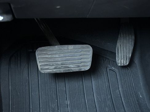 Used 2024 GMC Sierra 1500 Elevation image 45