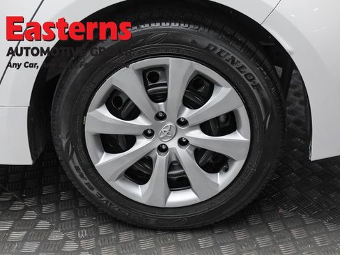 Used 2024 Toyota Corolla LE image 8