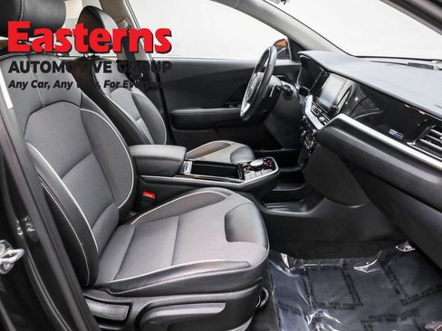 Used 2022 Kia Niro EX w/ Cold Weather Package image 23