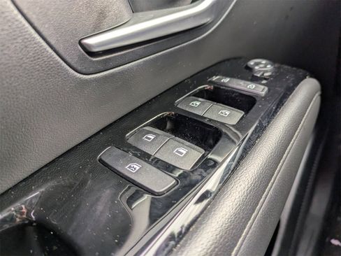 Used 2022 Hyundai Tucson Limited image 28