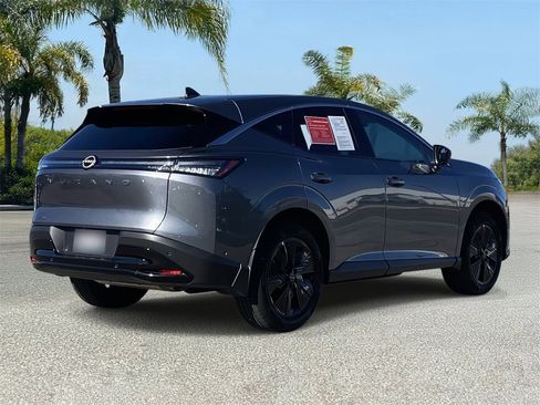 Certified 2025 Nissan Murano SV image 4