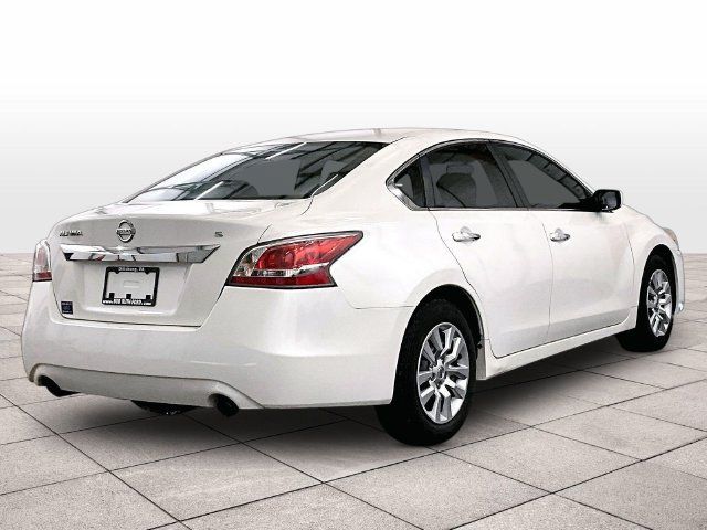 Used 2015 Nissan Altima 2.5 S w/ Power Driver Seat Package FWD image 12
