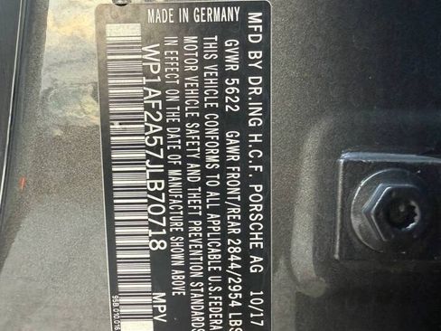 Used 2018 Porsche Macan Turbo AWD/4WD image 27