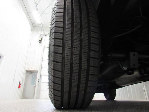 Used 2020 Chevrolet Express 2500 w/ Driver Convenience Package image 25