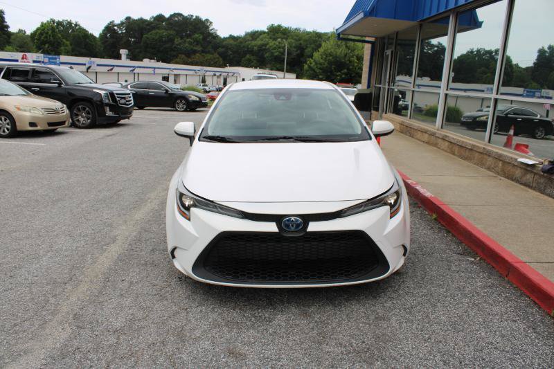 Used 2021 Toyota Corolla LE FWD image 2
