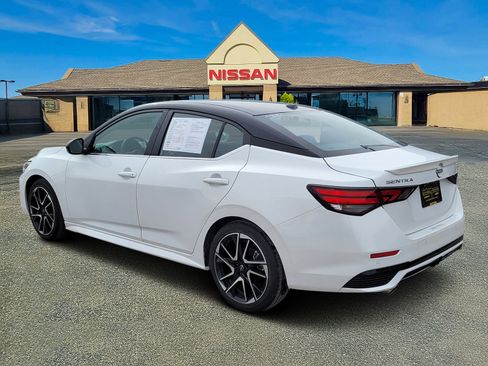 Used 2024 Nissan Sentra SR image 3