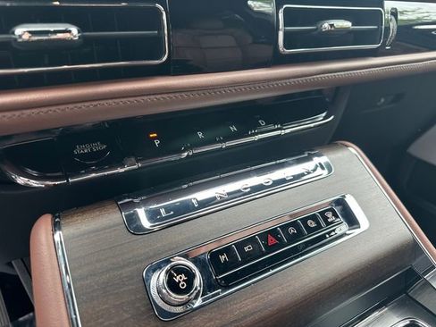 New 2026 Lincoln Aviator Reserve AWD/4WD image 29