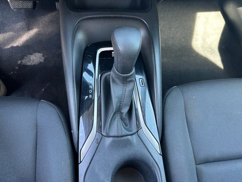 Used 2024 Toyota Corolla LE FWD image 15