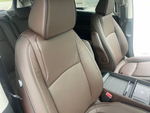 New 2026 Honda Odyssey Touring image 28