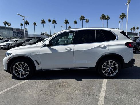 Used 2023 BMW X5 xDrive45e image 5