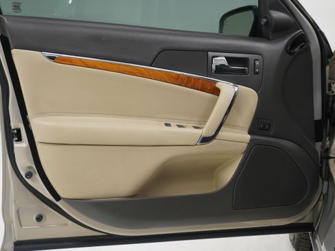 Used 2010 Lincoln MKZ FWD image 14