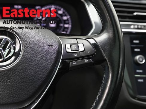 Used 2019 Volkswagen Tiguan SEL Premium AWD/4WD image 16