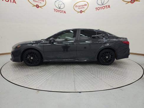 Certified 2025 Toyota Camry SE image 5